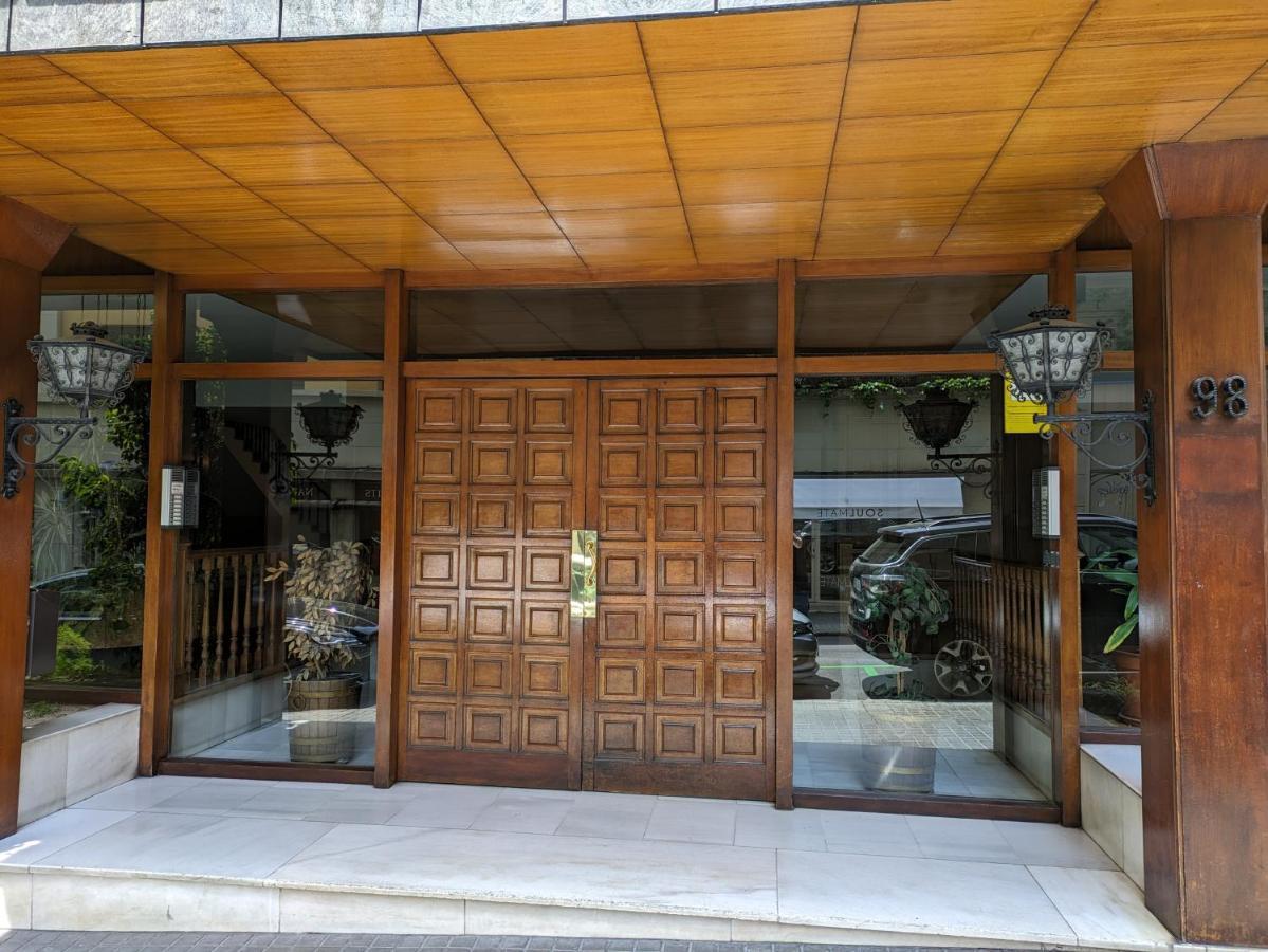 Hostal Alogar Барселона Экстерьер фото